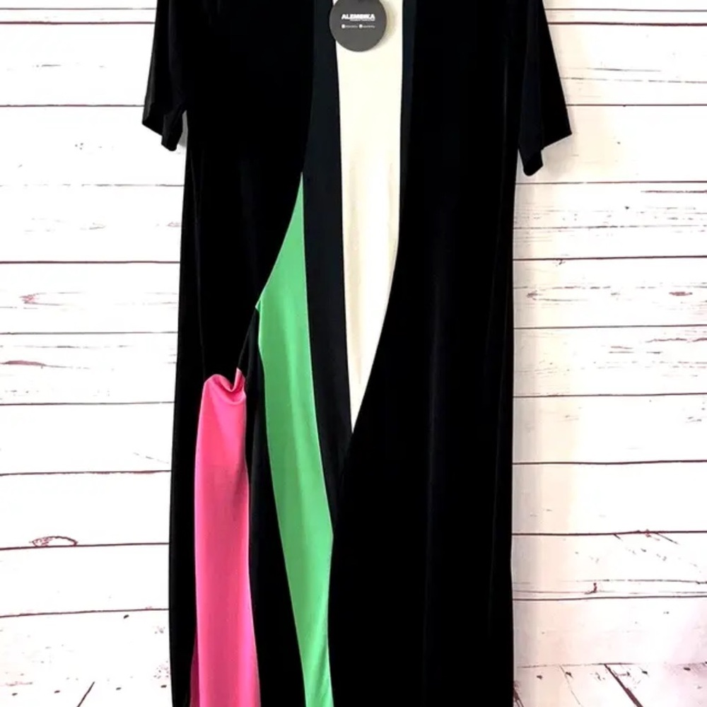NWOT adorable Alembika midi dress. Size 2 (US 8-10}.